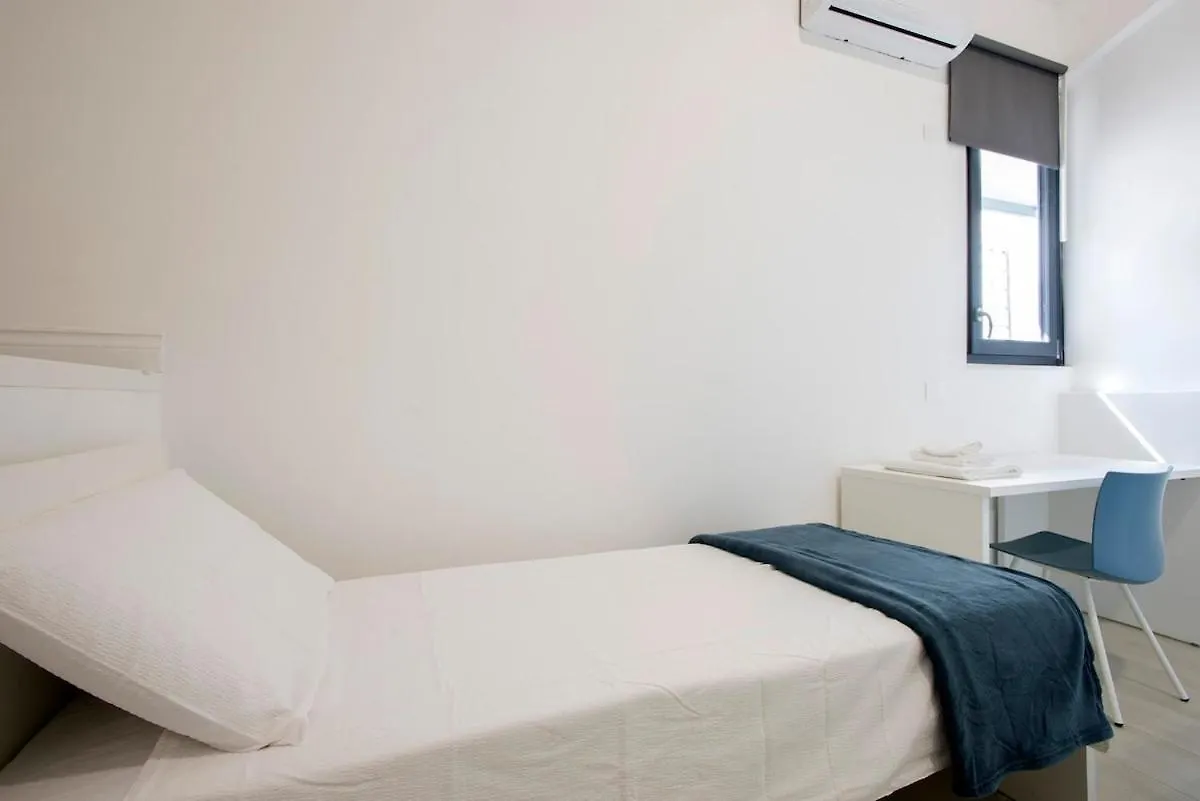 Urban Oasis With Patio For 5 Guests - Reserved Parking - Termini Rome 0*,