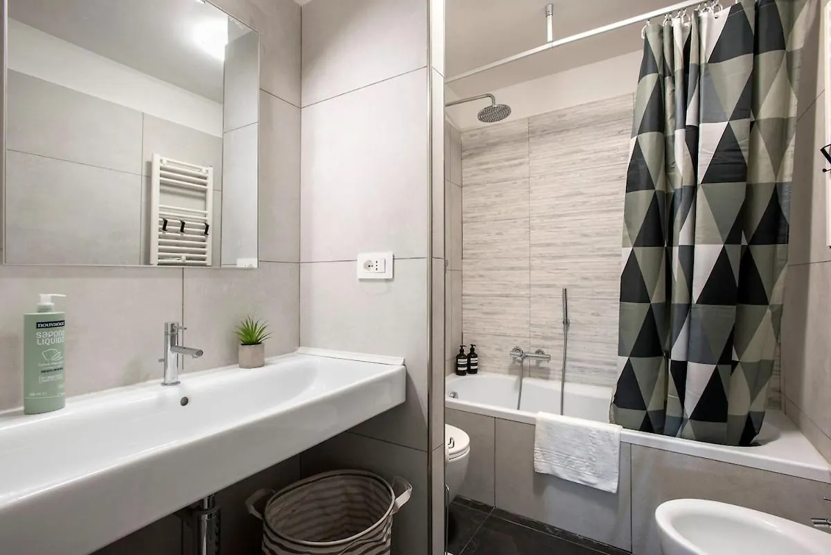 Urban Oasis With Patio For 5 Guests - Reserved Parking - Termini Rome 0*,