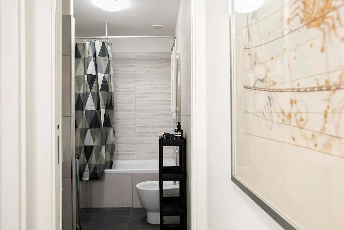 Urban Oasis With Patio For 5 Guests - Reserved Parking - Termini Rome 0*,  Italy